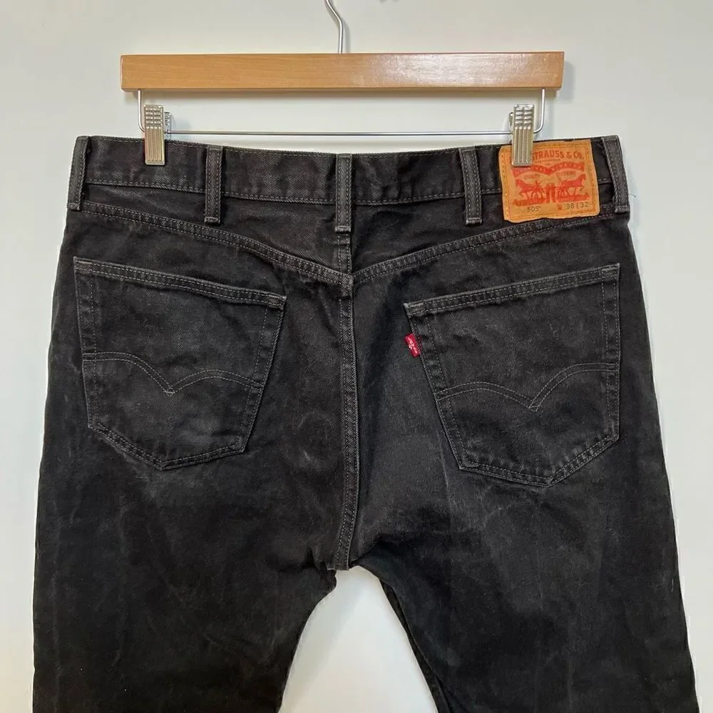 Levi’s 505 Jeans Straight Leg Black Wash Denim Men’s size 38 x 32